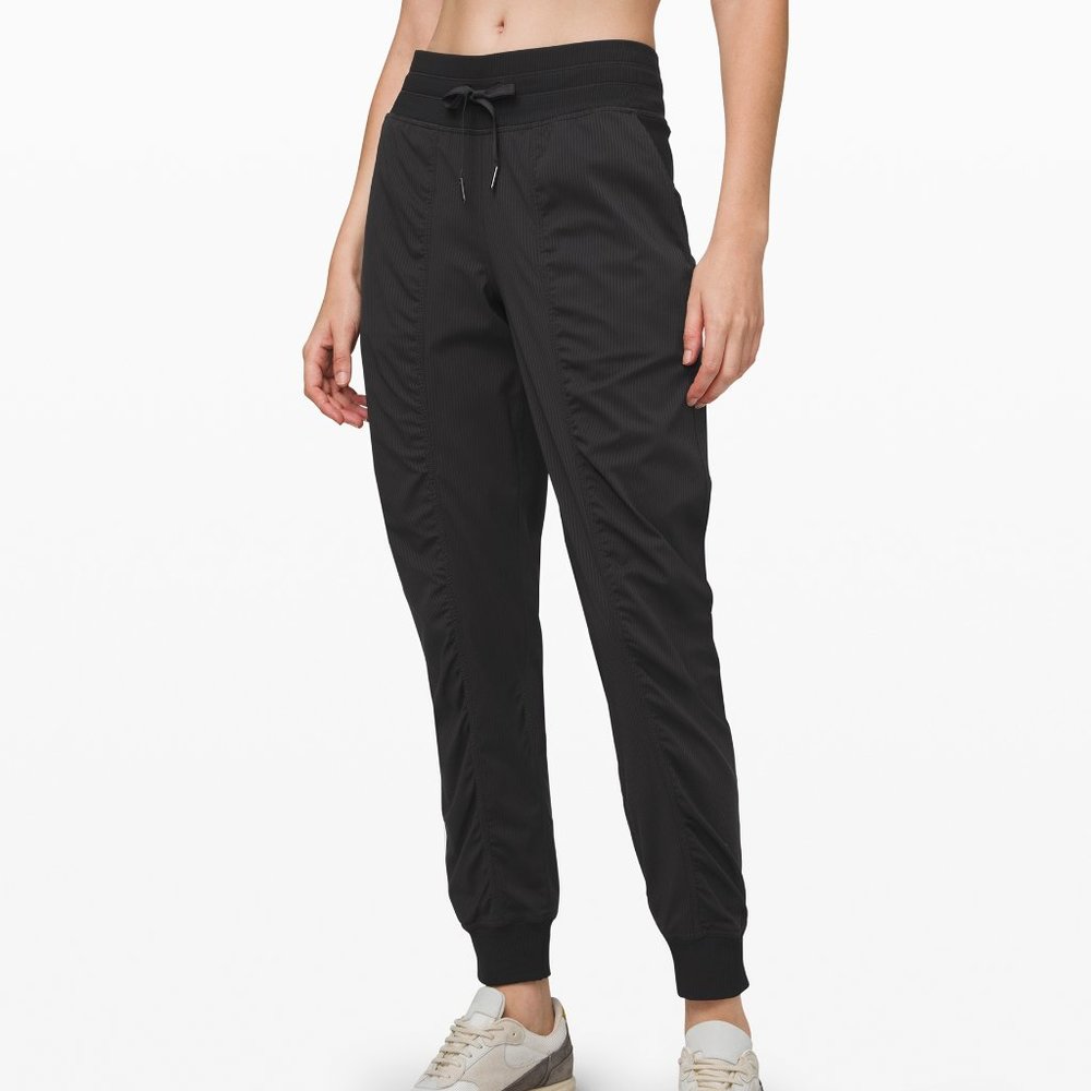 Lululemon Dance Studio Jogger size 6 Black